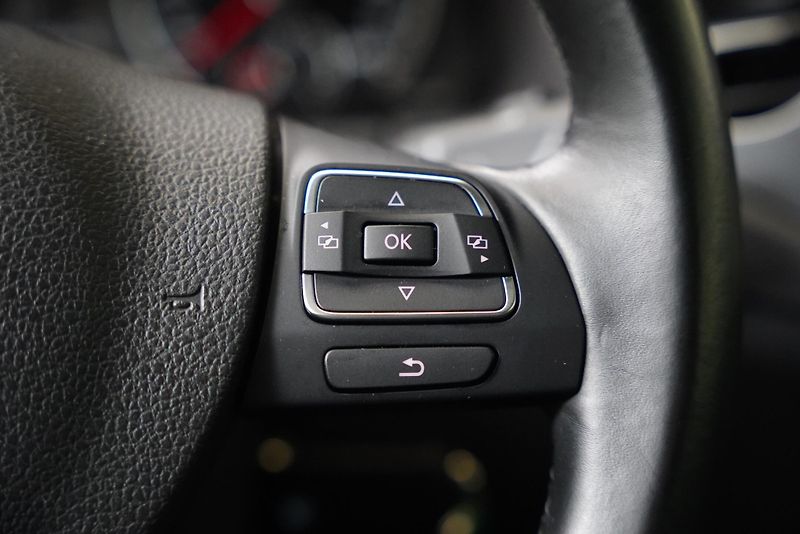 Volkswagen Tiguan - fotka 16 z 25