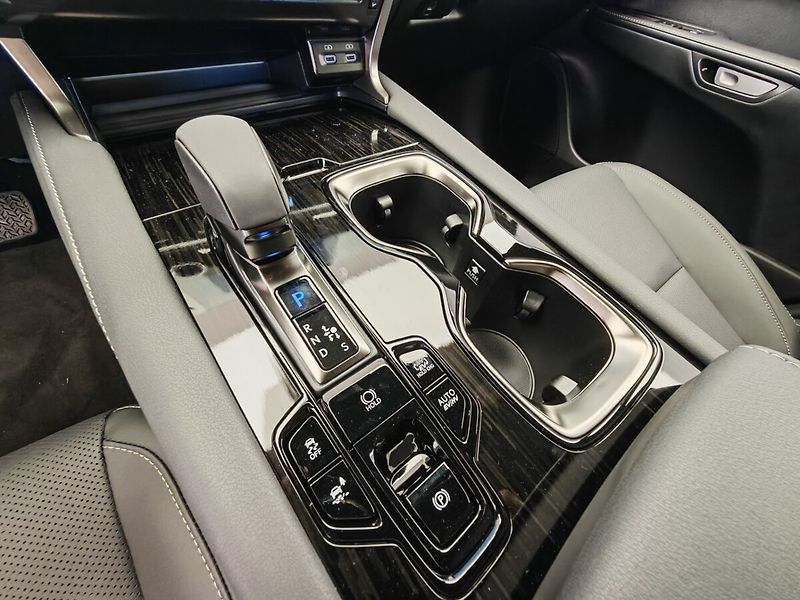 Lexus RX 450H+ Comfort Plus - fotka 40 z 45