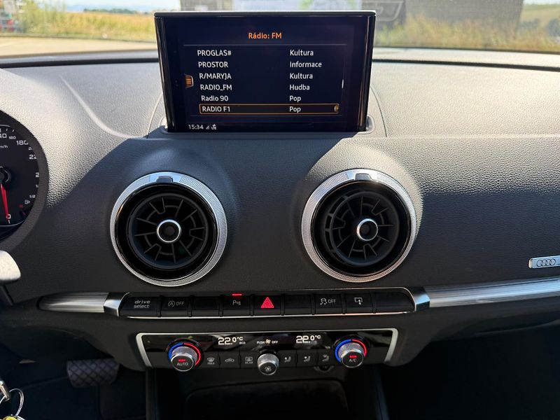 Audi A3 1,6 TDI Sportb automat - fotka 10 z 15