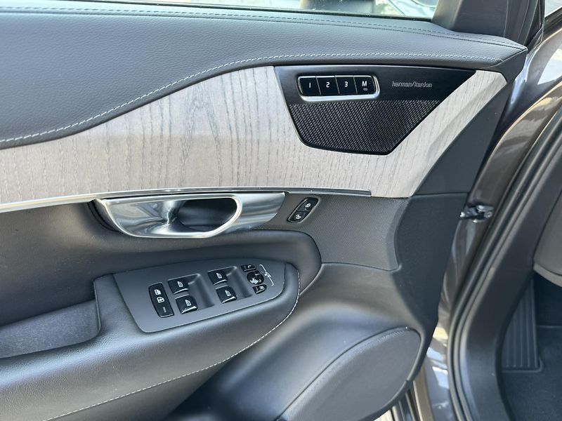 Volvo XC90 B5 (nafta) AWD VENTILACE +kola - fotka 11 z 50
