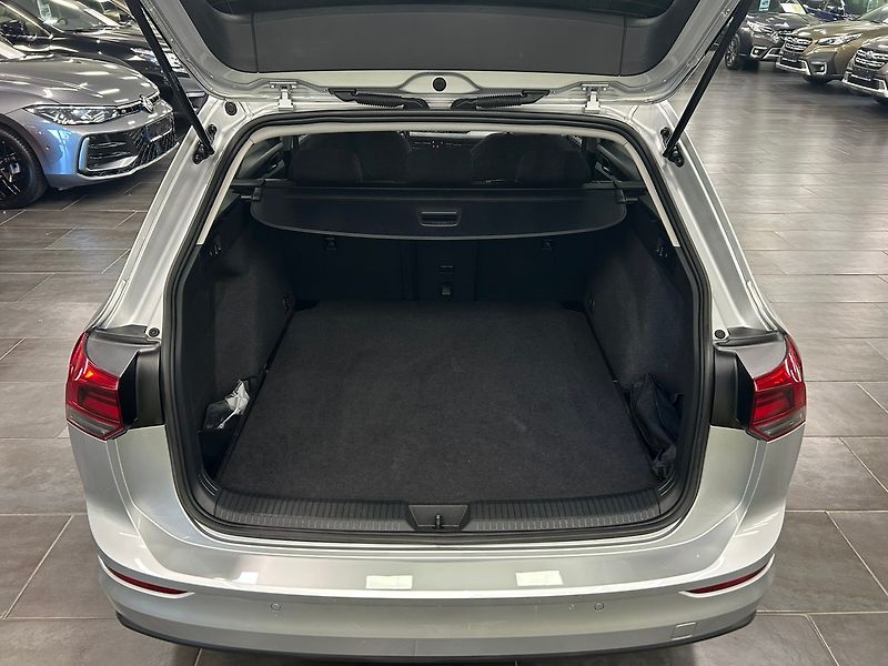 Volkswagen Golf (2023) 1.5 TGI Comfort AUT 2023 | Zár - fotka 26 z 58