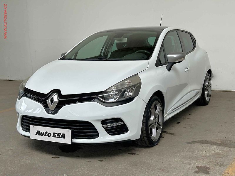 Renault Clio (2016) 1.2TCe, GT Line, AT, panor - fotka 3 z 16