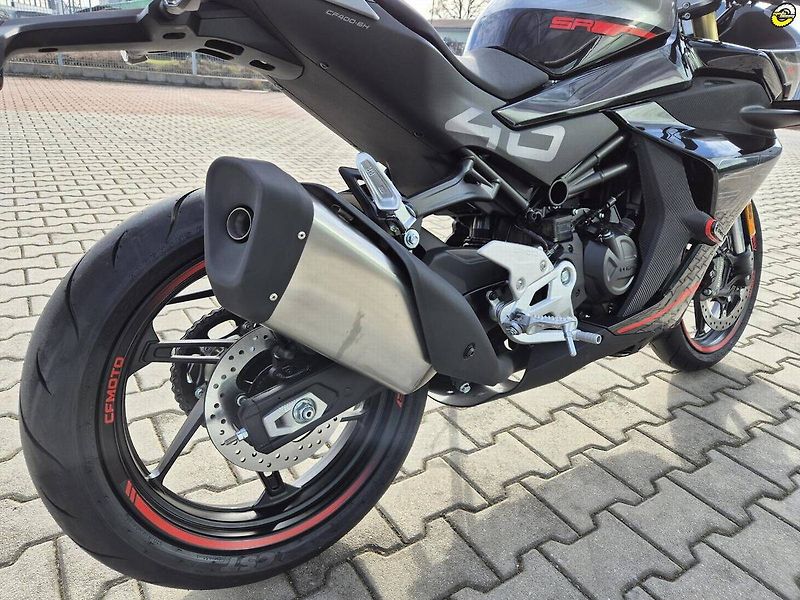 CFMOTO 450 SR (2026) AKČNÍ CENA - fotka 27 z 31