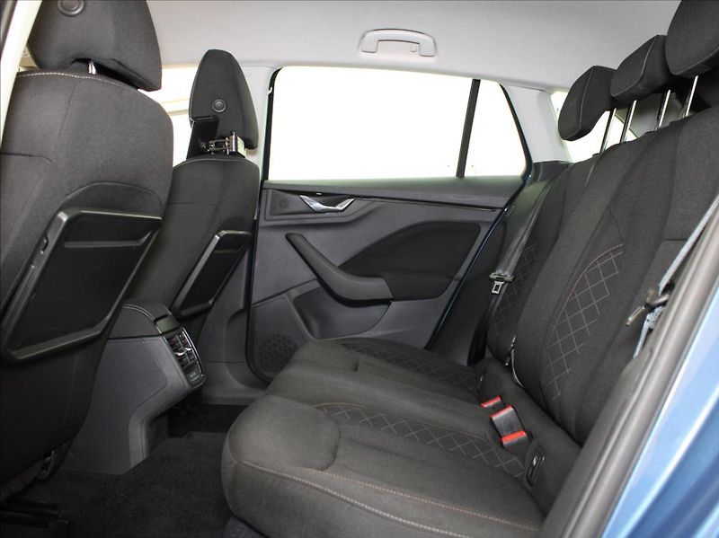 Škoda Scala 1,0 TSi 85kW Ambi. PLUS 59tkm! - fotka 7 z 23