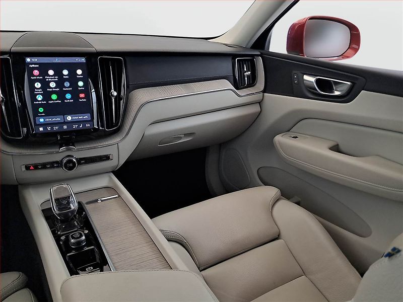 Volvo XC60 (2022) B5 AWD - fotka 8 z 19