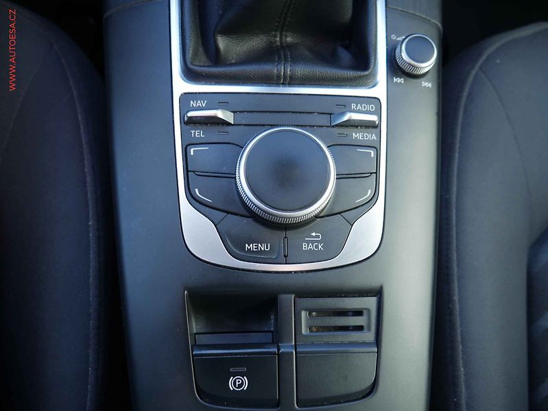 Audi A3 (2014) 1.4TSi, autoAC - fotka 14 z 16