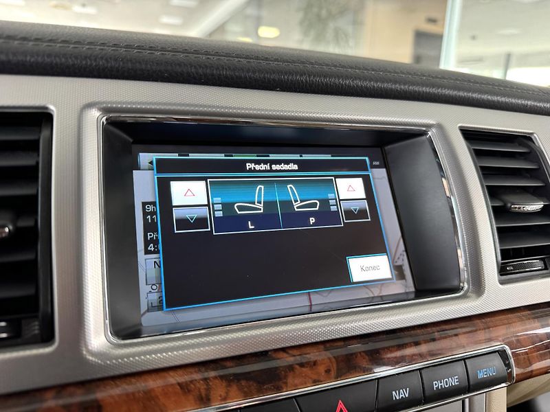 Jaguar XF 2,2d 147kW*AUT*Navi*Kamera - fotka 20 z 34