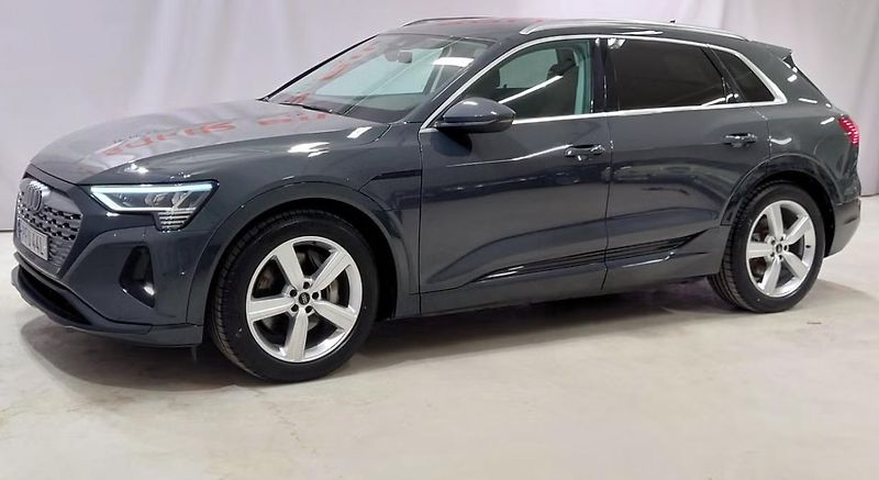 Audi Q8 e-tron 50 Q Kamera Kůže Matrix Taž - fotka 1 z 19