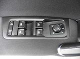 Volkswagen Touran 2,0 TDi Highline Navi - náhled 18
