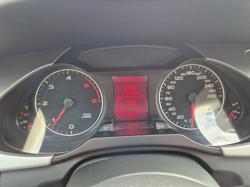 Audi A4 2.0TDi 105kW, kombi, manuál, Č - fotka 13 z 26