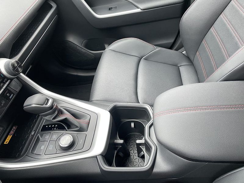Toyota RAV4 2.5 Plug-in Hybrid ODBĚR 11/26 - fotka 20 z 36