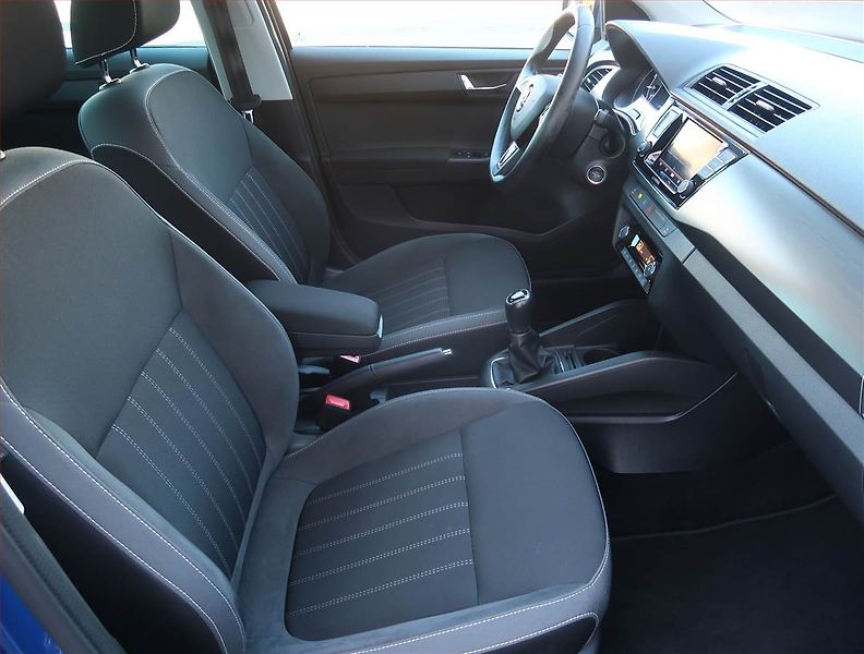 Škoda Fabia (2020) Style Plus 1.0 TSI, Serv.kniha - fotka 9 z 22