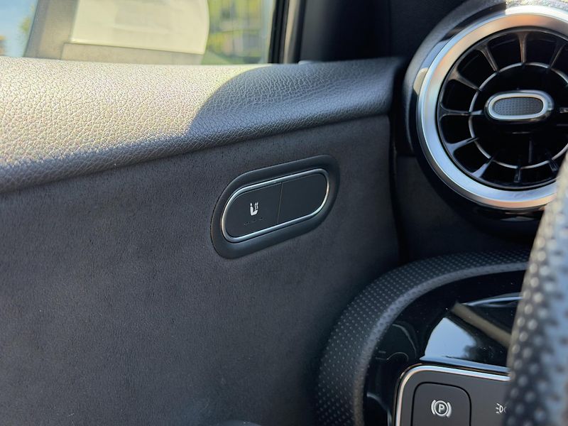 Mercedes-Benz Třídy A (2019) 180d / AMG line / automat - fotka 23 z 24