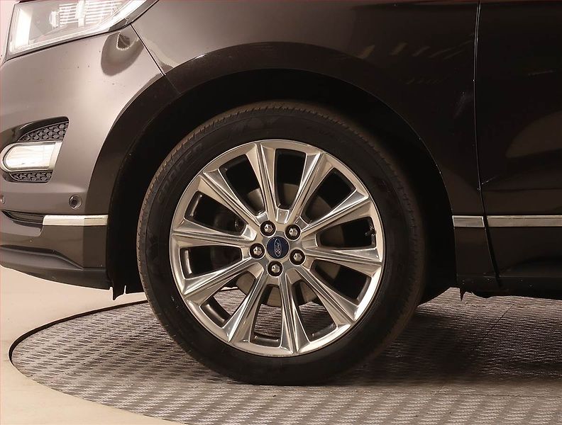 Ford Edge (2017) Vignale 2.0 Bi-TDCI, 4X4 - fotka 15 z 28