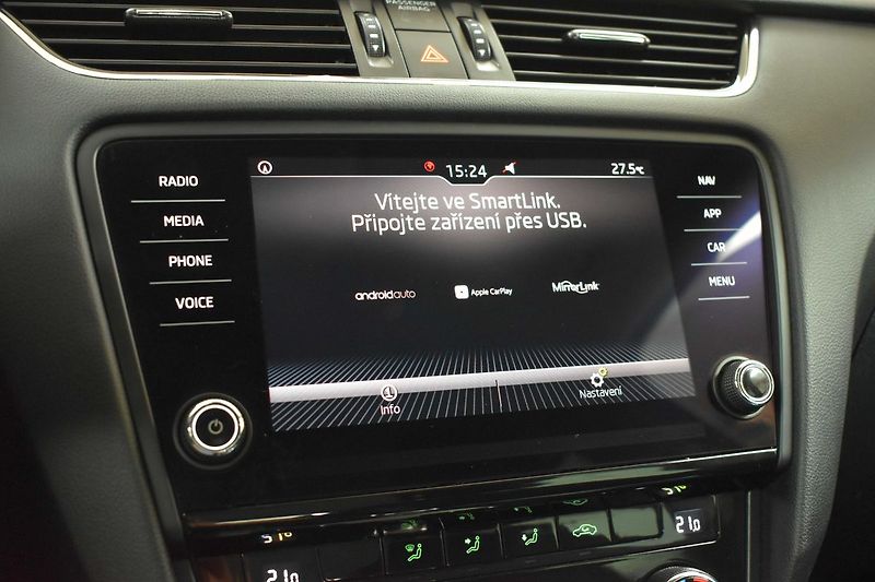 Škoda Octavia 1.6 TDI 85kW DSG*ACC*CAR-PLAY* - fotka 25 z 41