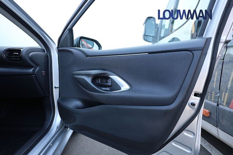 Toyota Yaris 1.5L HEV CVT  Comfort - fotka 15 z 23