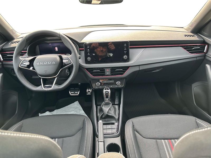 Škoda Kamiq 1.0TSi 85 kW MONTE CARLO DSG - fotka 5 z 30