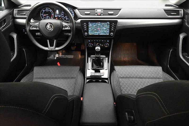 Škoda Superb 2,0 TDI 110 kW 4x4 Style Panor - fotka 15 z 32