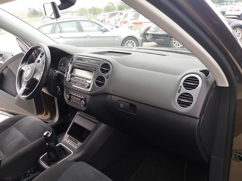 Volkswagen Tiguan 1.4TSi,118kW,Sport-Style,TAŽNY - fotka 10 z 29