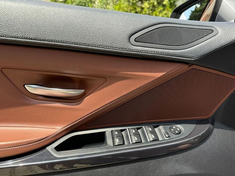 BMW Řada 6 640i-CABRIO-R20-HEZKÝ STAV - fotka 15 z 25