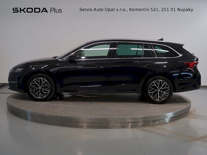 Škoda Octavia (2024) TOP SELECTION 2.0TDI 110KW DSG - fotka 3 z 43
