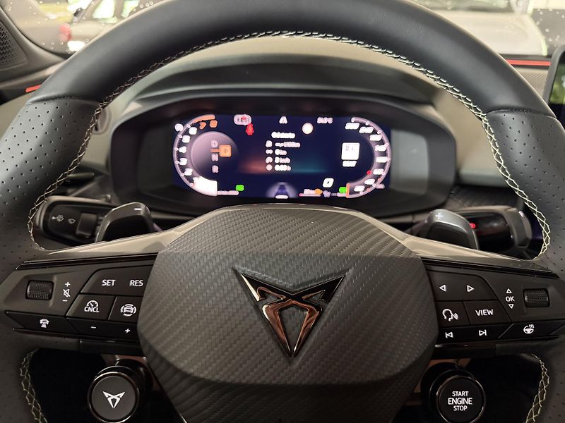 Cupra Terramar (2026) 2.0TSI 150kW 4WD TRIBE R20 CZ! - fotka 33 z 39