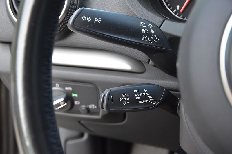 Audi A3 (2015) 1.4 TFSi 92kW AT / 69tkm 1.MAJ - fotka 21 z 38