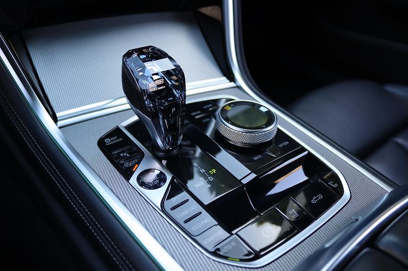 BMW Řada 8 840i XDRIVE CABRIO M-PAKET G14 - fotka 41 z 49