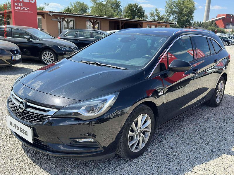 Opel Astra (2019) 1.6CDTi, Navi, bixenon - fotka 3 z 18