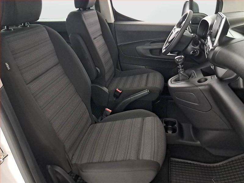 Opel Combo (2024) Edition 1.5 CDTI, 5Míst, ČR - fotka 9 z 25