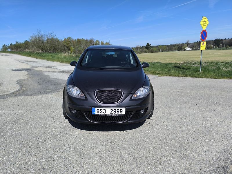 Seat Toledo (2005) 1.9 TDi - fotka 2 z 28