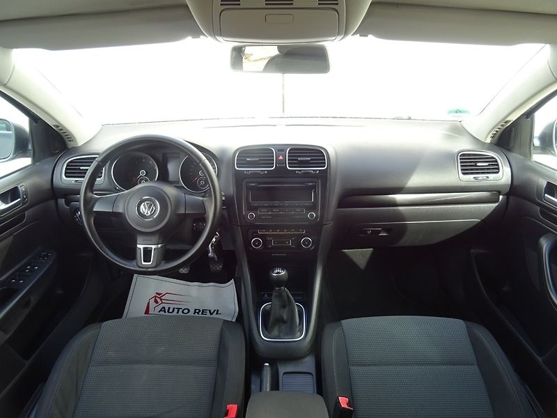 Volkswagen Golf (2011) 1.2i,77kW,S.kn,aut.klima - fotka 15 z 23