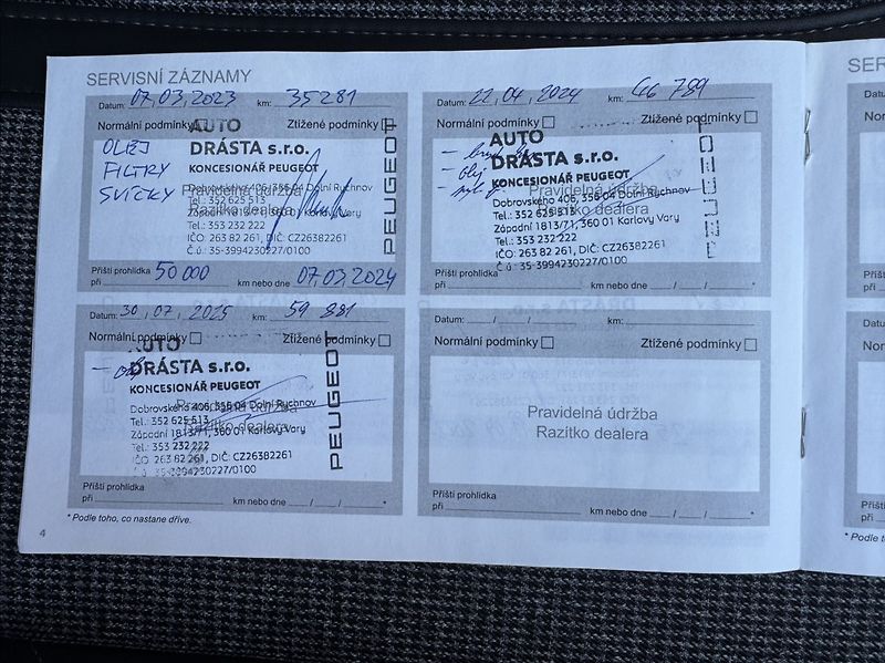 Peugeot 3008 1,2 i ALLURE DPH 1.maj původČR - fotka 48 z 50