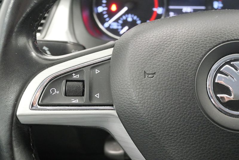 Škoda Rapid - fotka 15 z 21