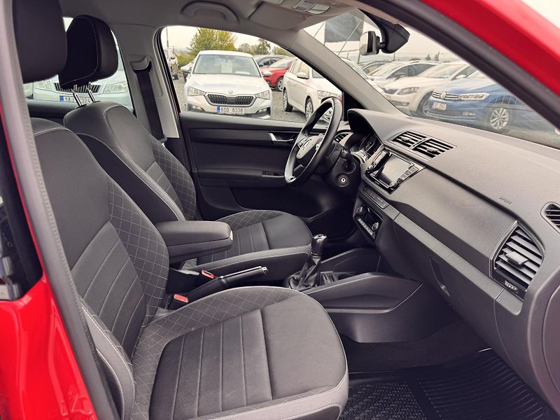 Škoda Fabia III 1.0 TSi,99 tis km,2022 - fotka 18 z 19