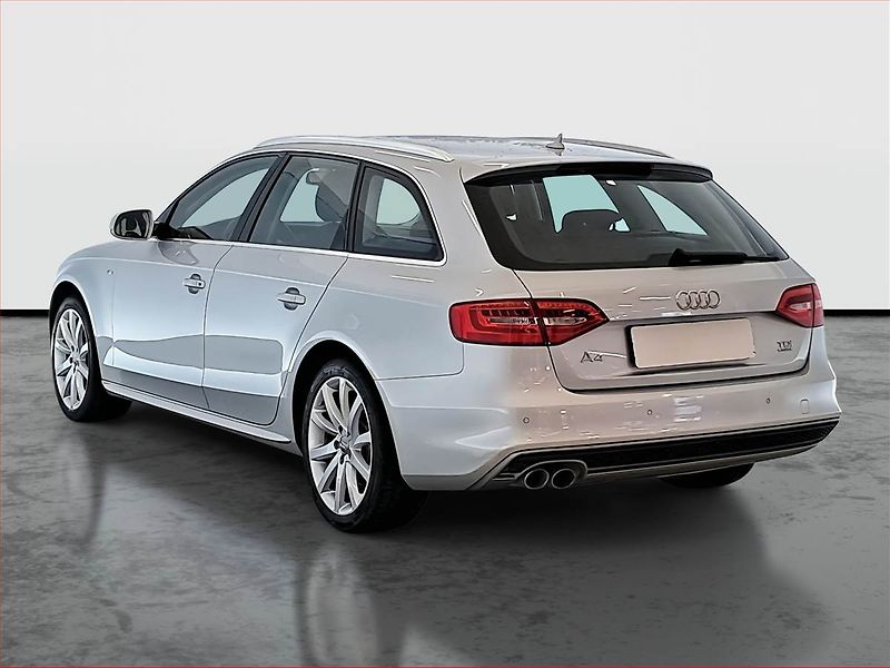 Audi A4 (2013) 2.0 TDI, 4X4, Automat, Navi - fotka 4 z 17