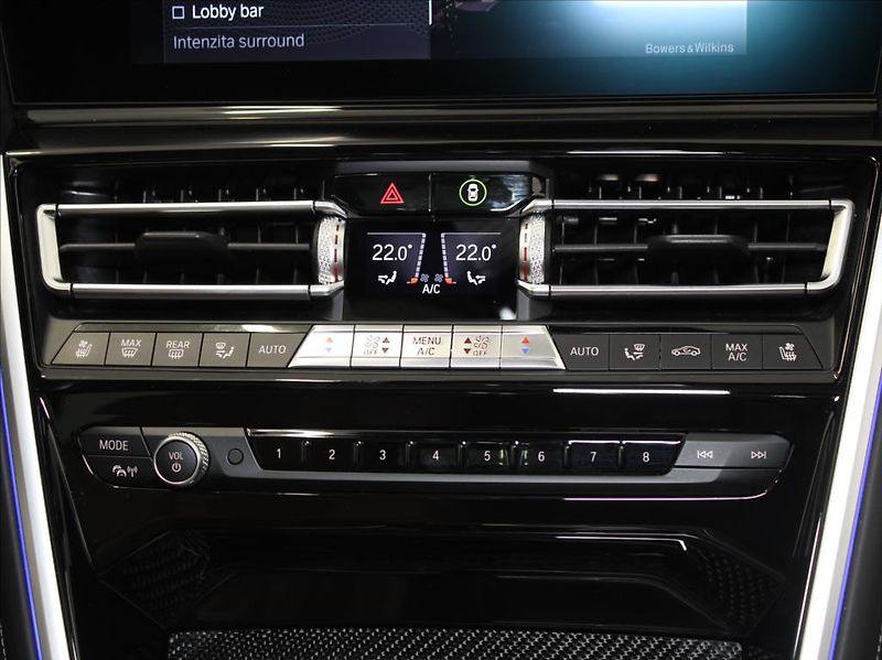BMW Řada 8 M850I B&O Laser 1.maj.ČR   4,4 - fotka 20 z 41