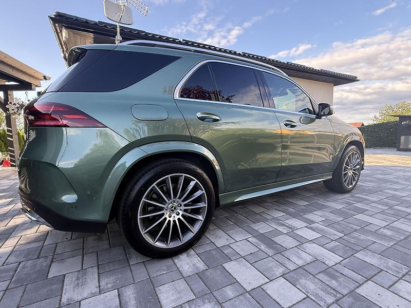 Mercedes-Benz GLE (2025) 450d 4MATIC Edition 140 Years - fotka 5 z 20