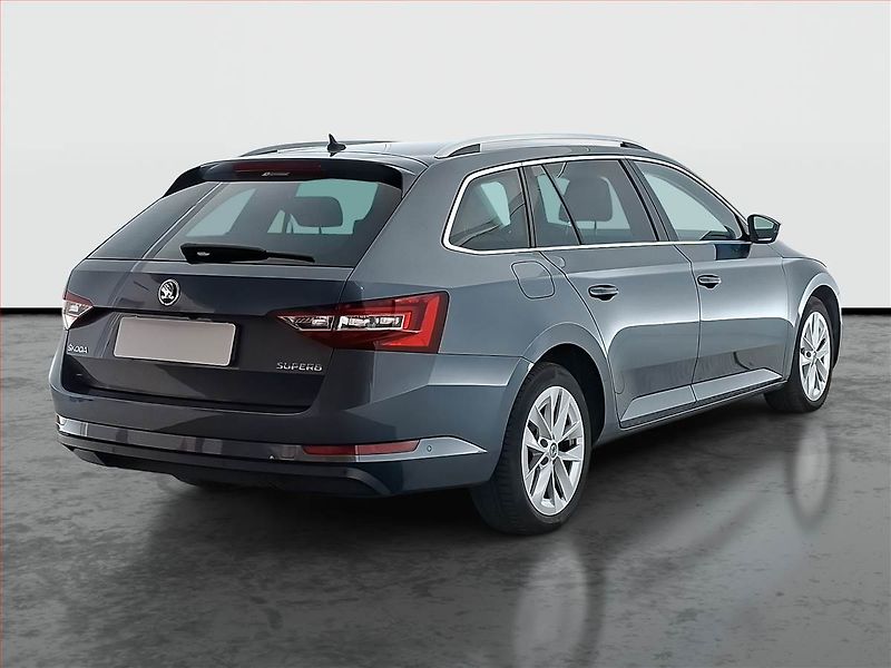 Škoda Superb (2018) 1.6 TDI, Kůže, Navi, Tempomat - fotka 5 z 21