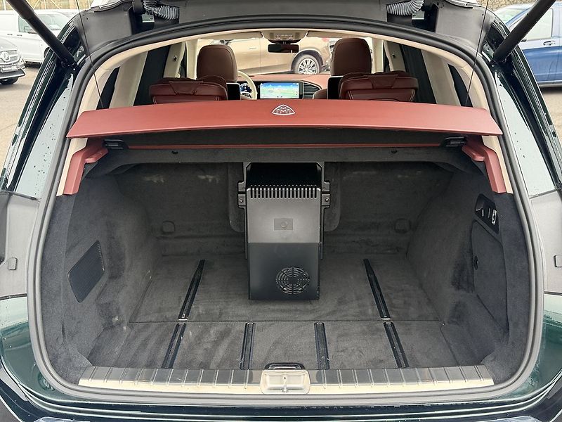 Mercedes-Benz GLS 4MATIC MAYBACH - fotka 13 z 38