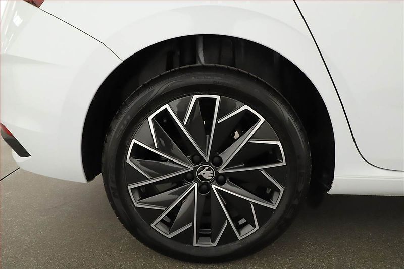 Škoda Scala (2025) 1.0 TSI, Drive - fotka 14 z 14