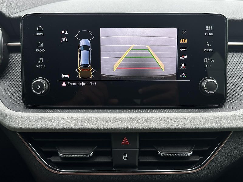 Škoda Scala First Edition 1.0TSi 85kW DSG - fotka 34 z 48