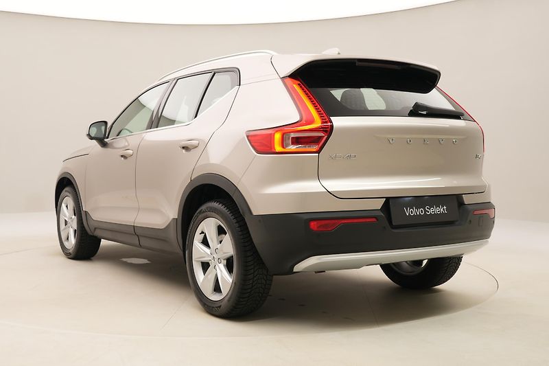 Volvo XC40 B4 BRIGHT PLUS AUT CZ - fotka 11 z 56