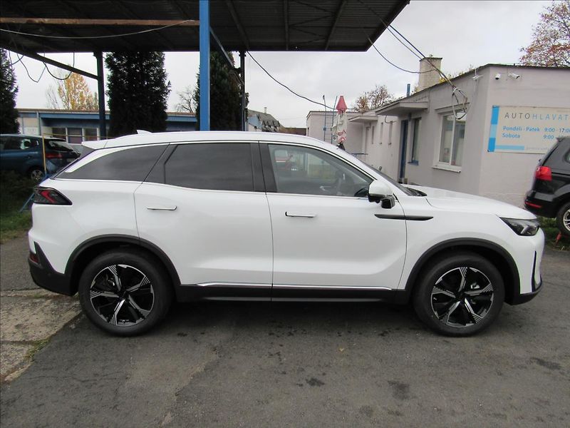 BAIC X7 1,5 T 130kW AUT Panorama Nové - fotka 8 z 48