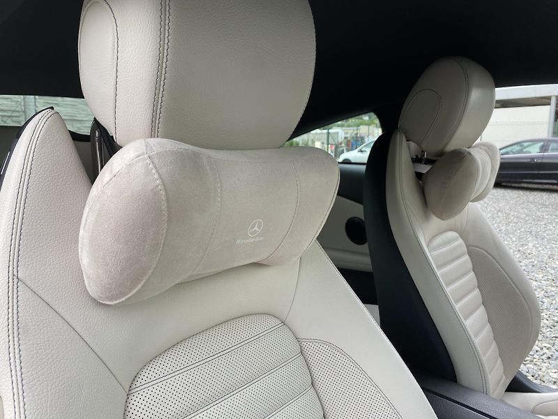Mercedes-Benz Třídy C C 400 COUPE 4MATIC 51.000KM - fotka 123 z 149