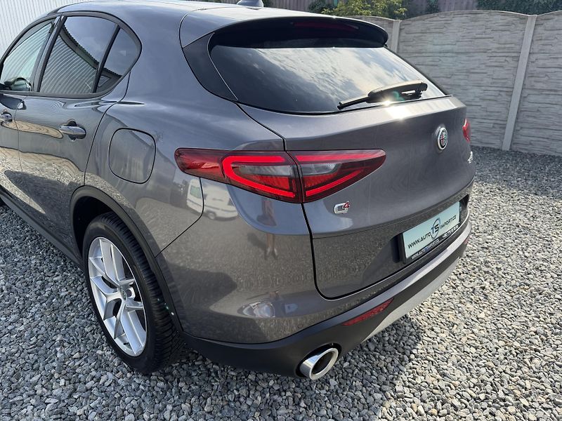 Alfa Romeo Stelvio 2.2JTDM Q4 4x4 210PS VELOCE 1A - fotka 38 z 167