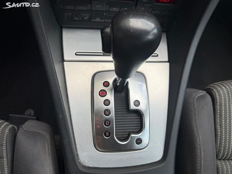 Audi A4 (2007) 2.0T, 147kw Nová STK Automat - fotka 18 z 18