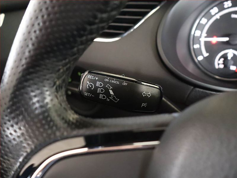 Škoda Octavia (2013) 2.0 TDI, Serv.kniha, Bi-Xenony - fotka 14 z 16