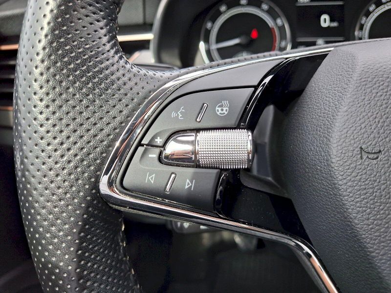 Škoda Kamiq (2022) Style 1,5TSi 110kW - fotka 32 z 35