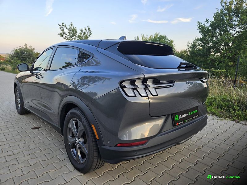 Ford Mustang Mach-E (2021) Kamera, Navi, kůže - fotka 6 z 14
